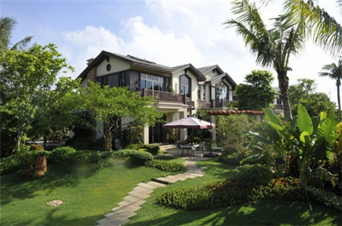 加盟鲨鱼杰克小海鲜焖面满足什么条件才能申请开店，小海鲜加盟店还有前途吗