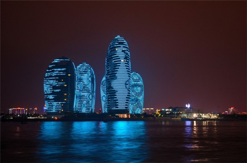 宝龙湾楼盘配套（宝龙湾属于哪个街道）